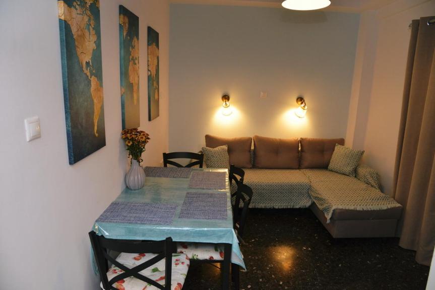 Freatida Apartment Пирея Екстериор снимка
